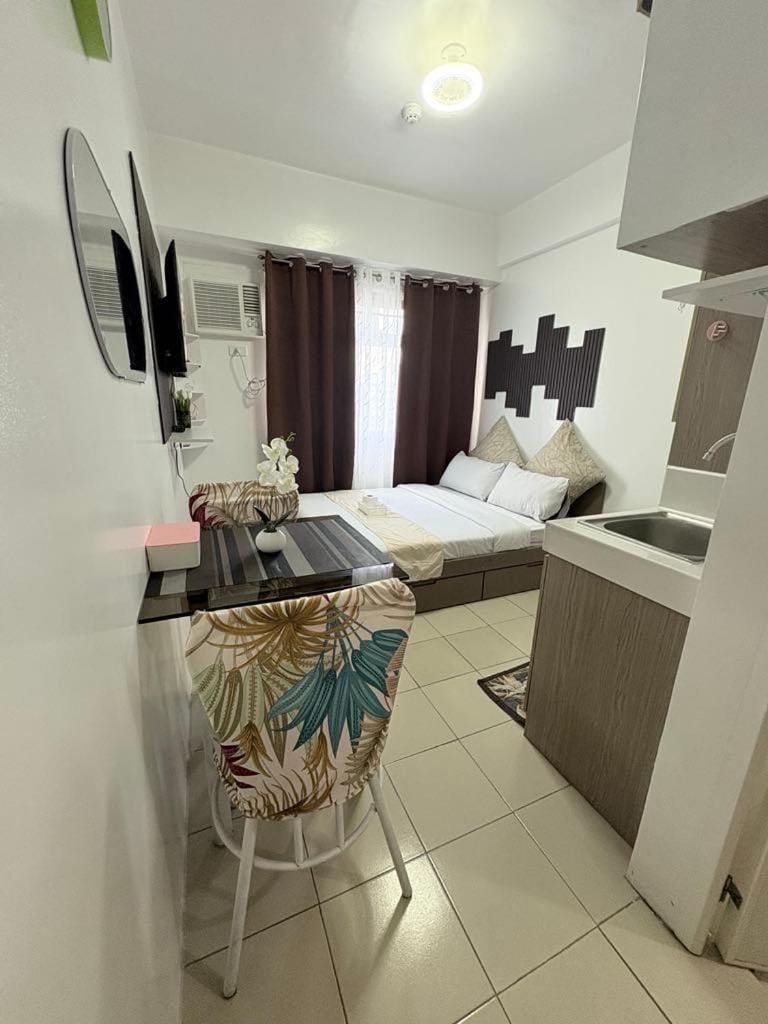 JJMC HOMESTAY 36 With Netflix and Unli Wifi Apartment in Mandaluyong