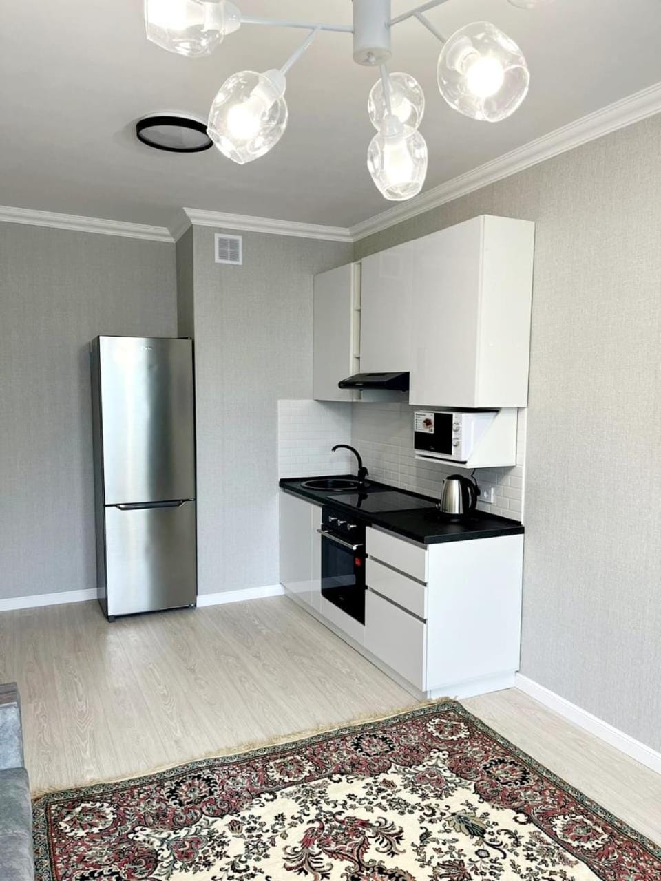 Kitchen or kitchenette, pet friendly, stove