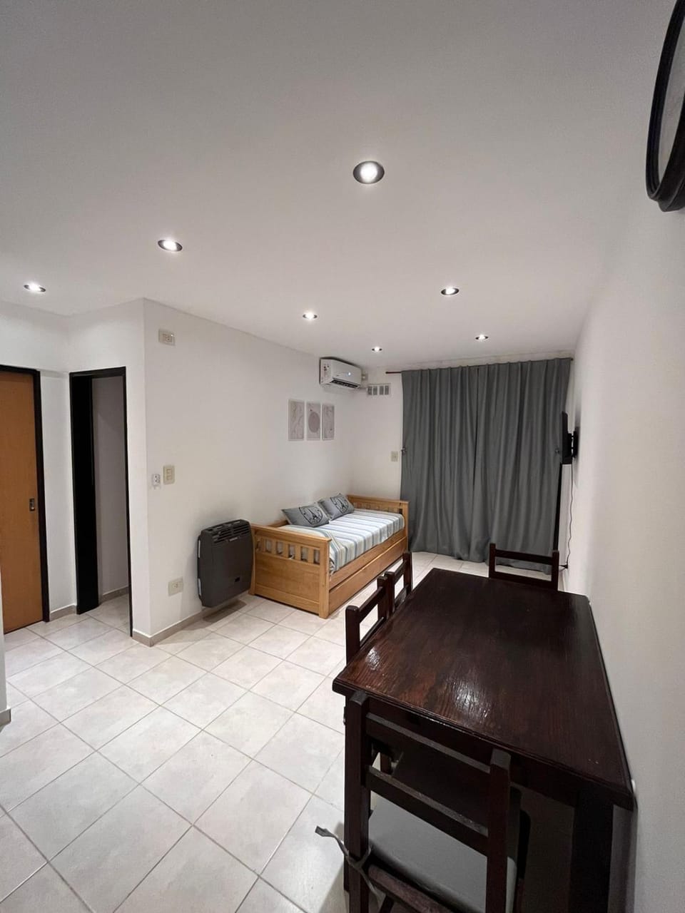 Paris Aparts Apartment in Colón