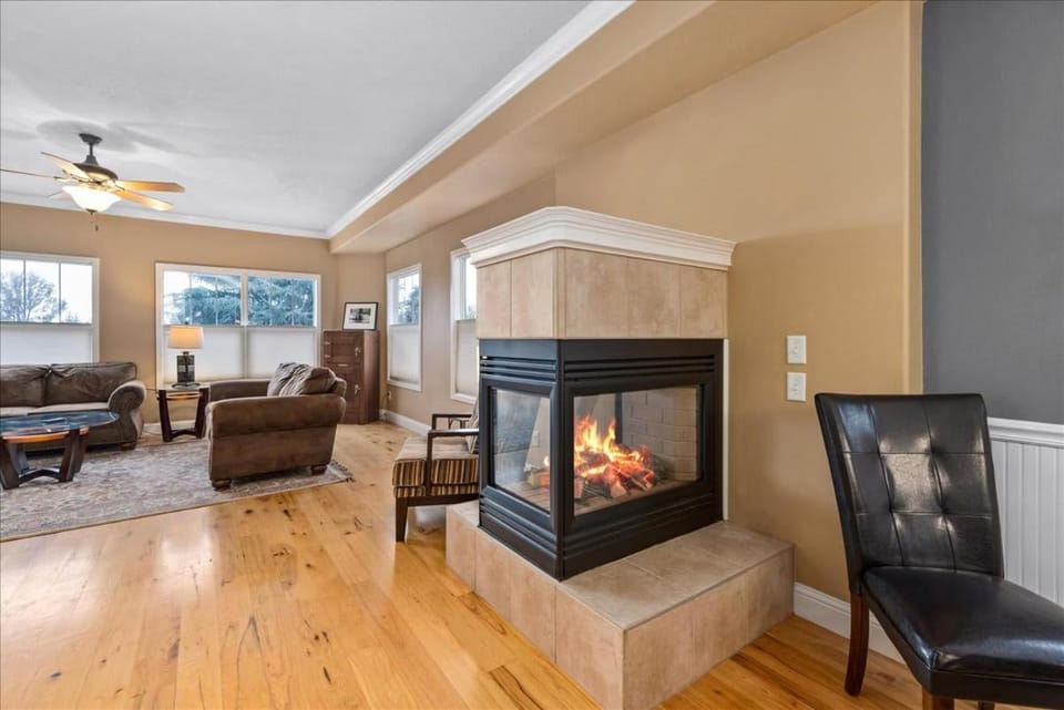 Spacious 3 Story Home in the Boise Foothills House in Boise