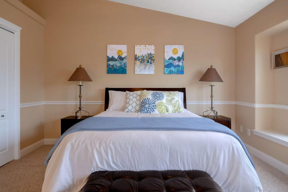 Spacious 3 Story Home in the Boise Foothills House in Boise
