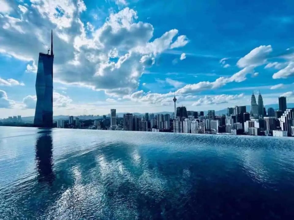 City view, Swimming pool
