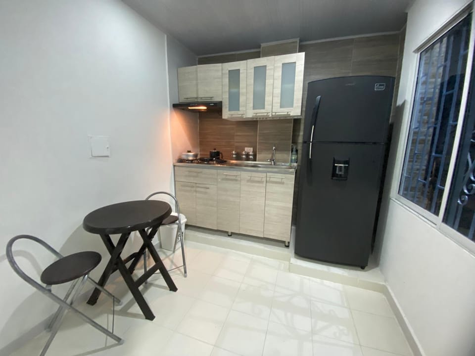 Kitchen or kitchenette, Dining area, pet friendly