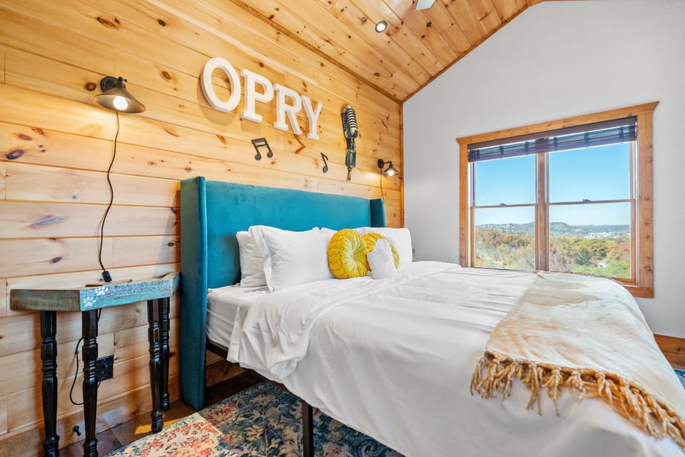 A Song Writers Paradise, Hot Tub Once Owned By Dolly Parton Chalet in Sevierville