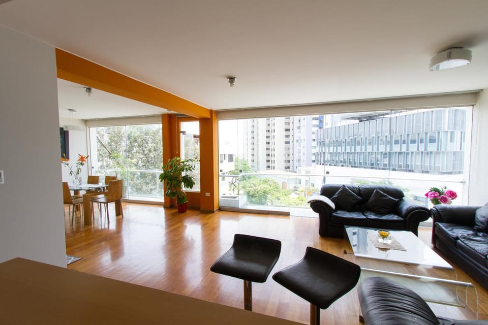 Sunrise Oceanfront Condo Miraflores Apartment in Miraflores