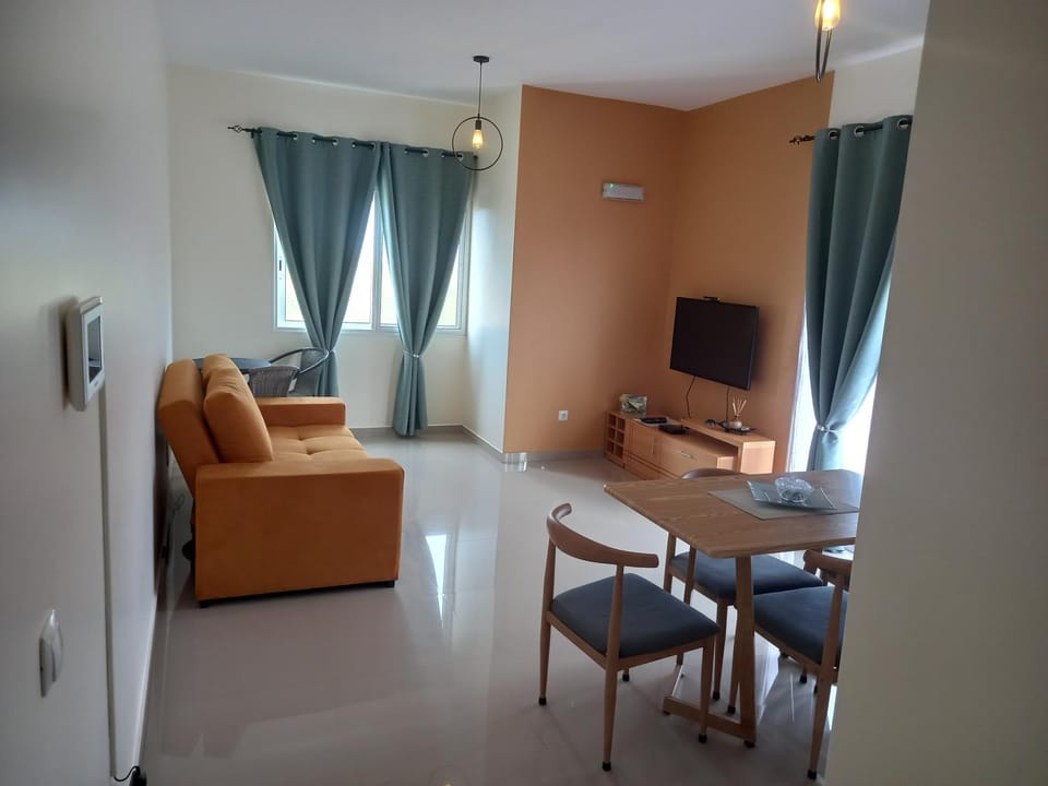 Communal lounge/ TV room, Kitchen or kitchenette