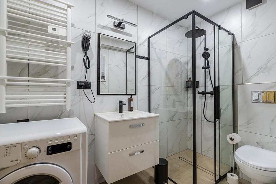 Shower, Toilet, Bathroom, washing machine