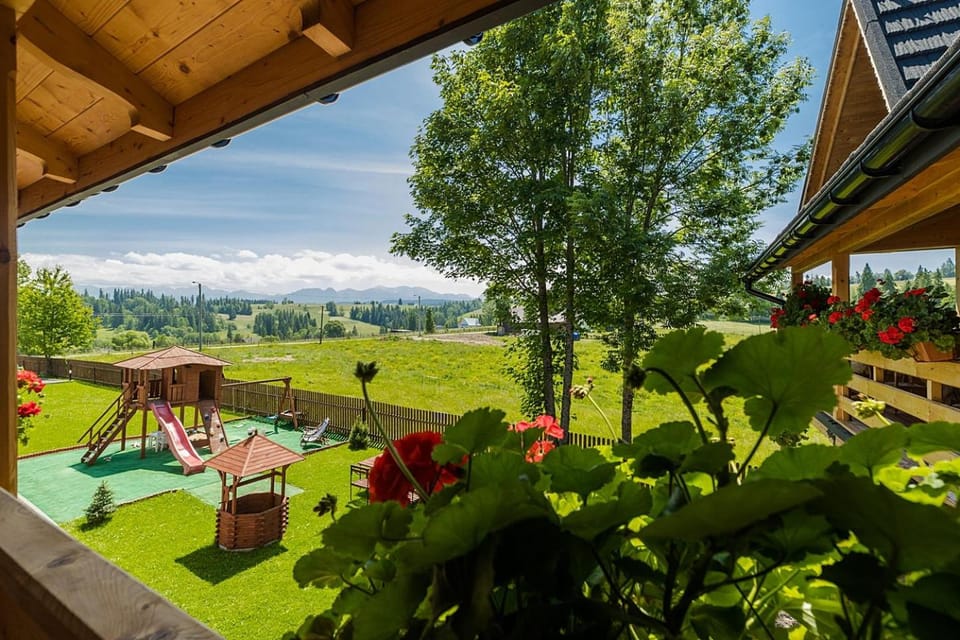 Spring, Day, Natural landscape, View (from property/room), Balcony/Terrace, Mountain view