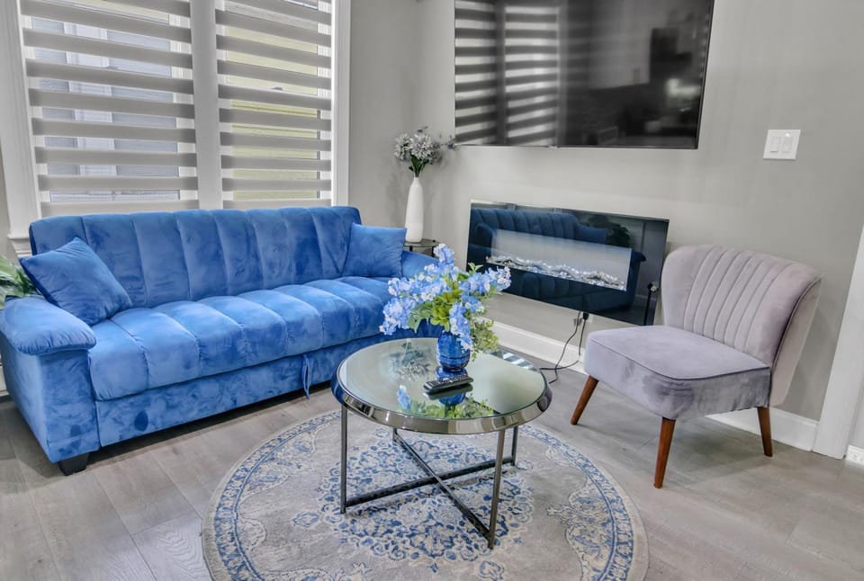 TV and multimedia, Seating area