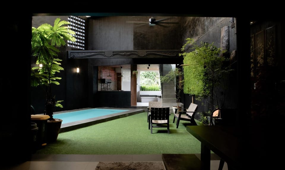 Patio, Seating area, Swimming pool
