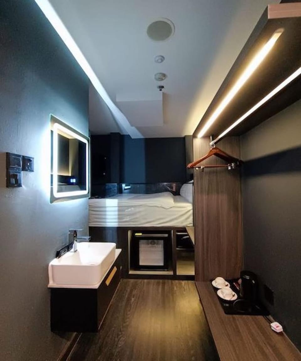 HOTEL JJH - newly opened near BUGIS Hotel in Singapore