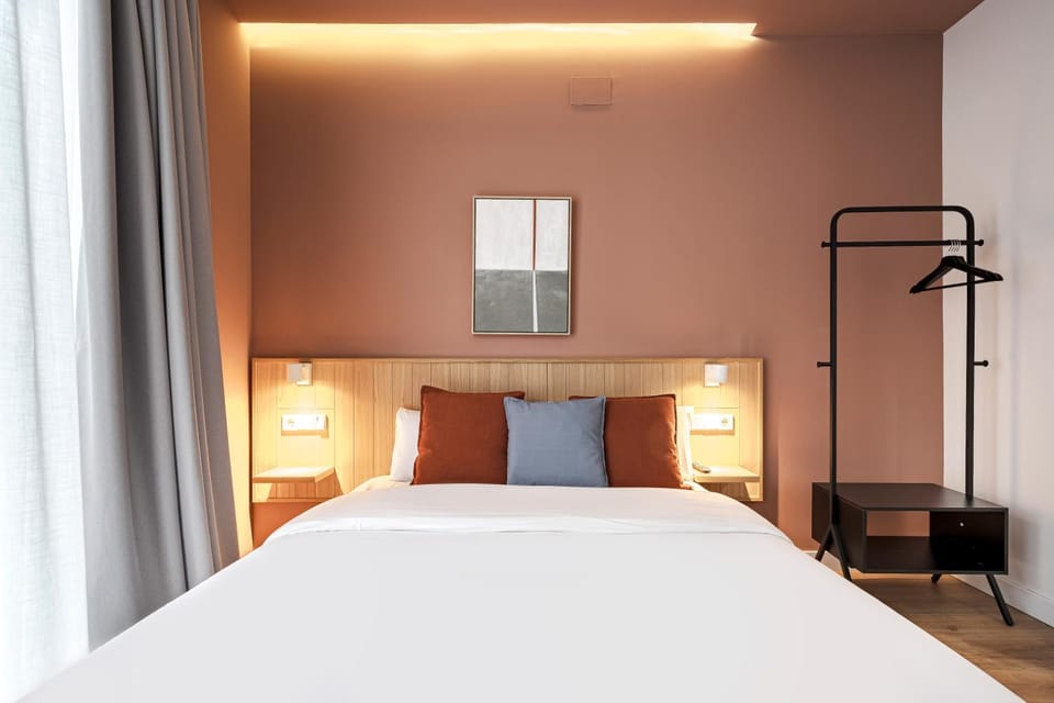 Bed, Bedroom