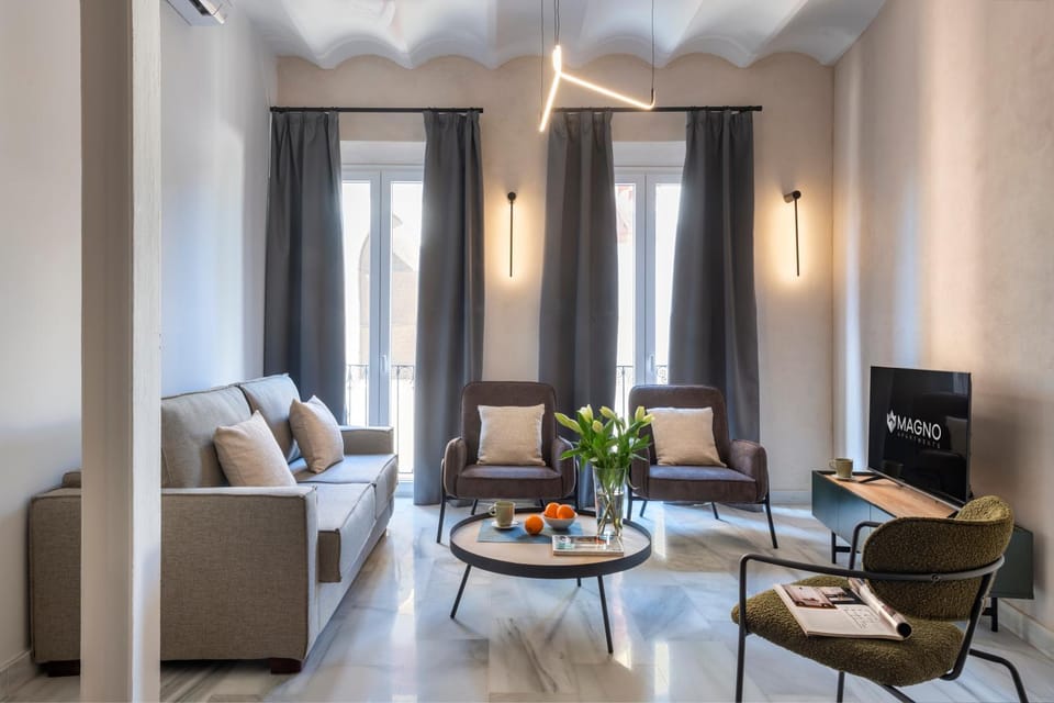 TV and multimedia, Balcony/Terrace, Living room, Seating area, Dining area