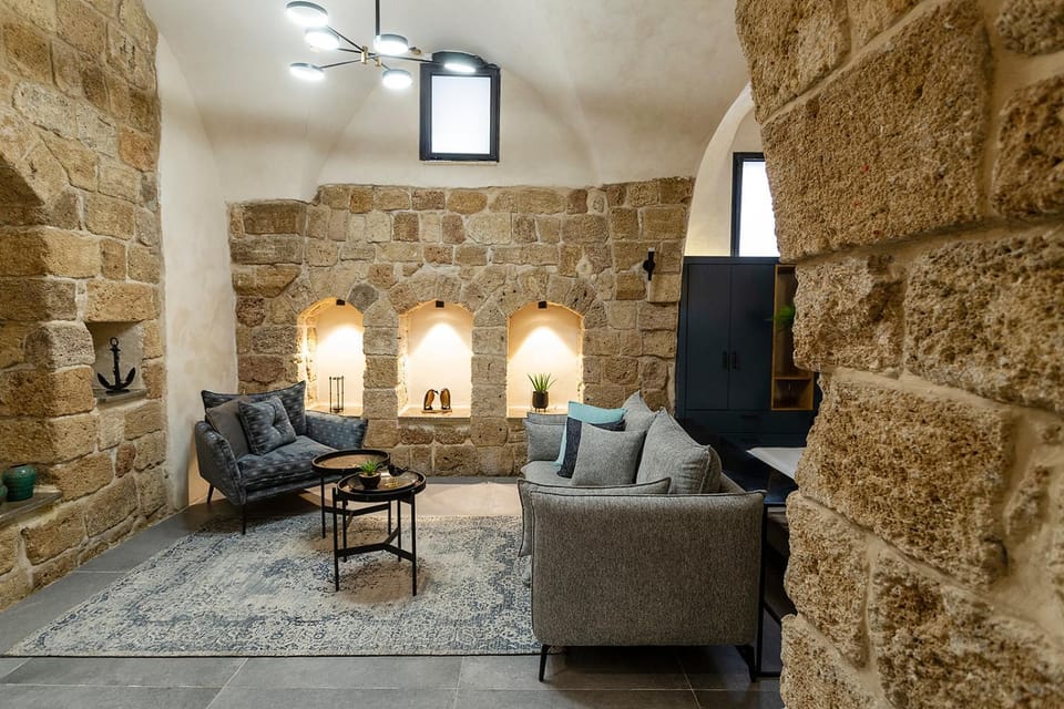Mirsa Apartment in North District