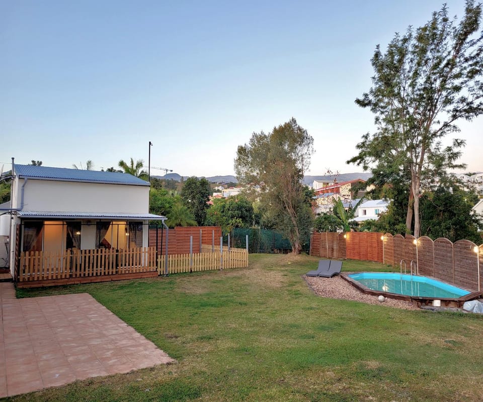 Garden, Swimming pool
