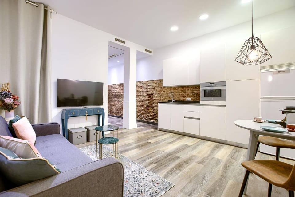 TV and multimedia, Kitchen or kitchenette, Dining area