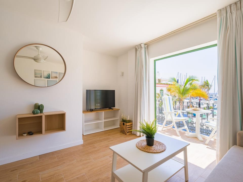 TV and multimedia, View (from property/room), Balcony/Terrace