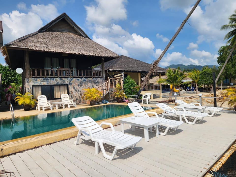 Property building, Swimming pool