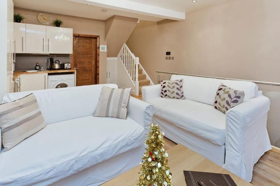 Whole house in Central Camden Town Apartment in City of Westminster