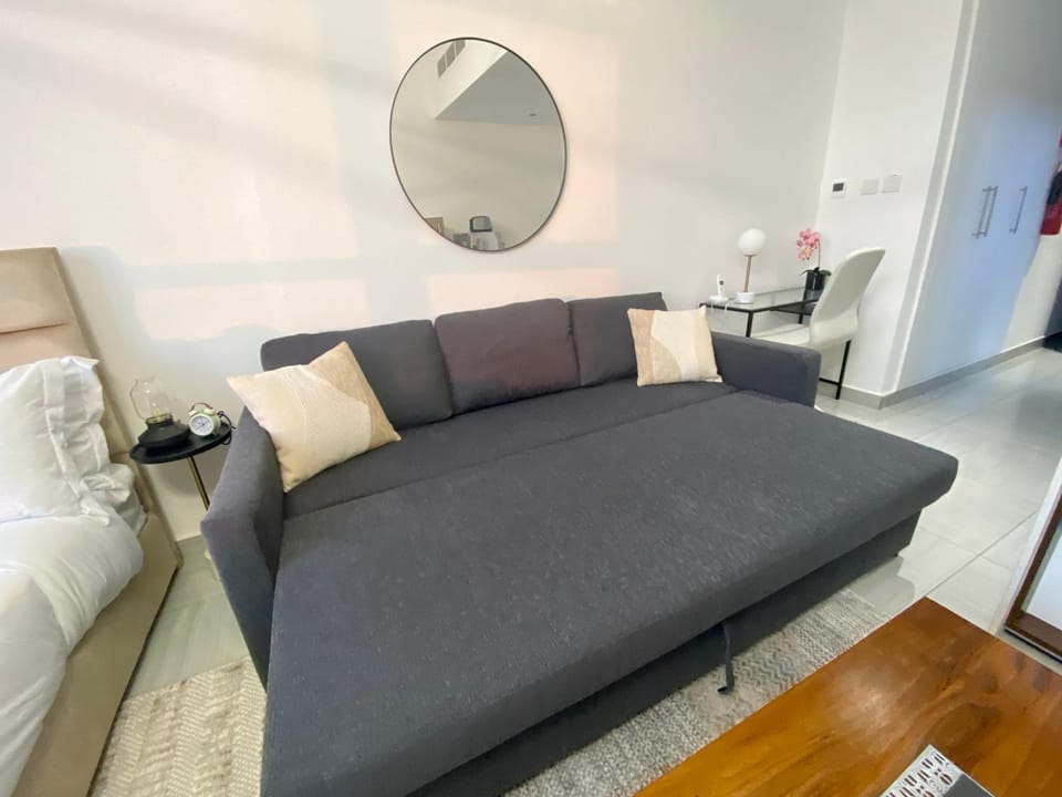 Bed, Living room