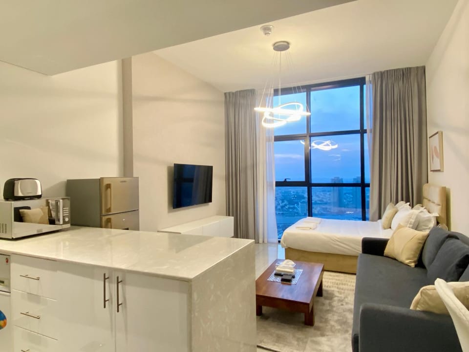 Bed, Living room