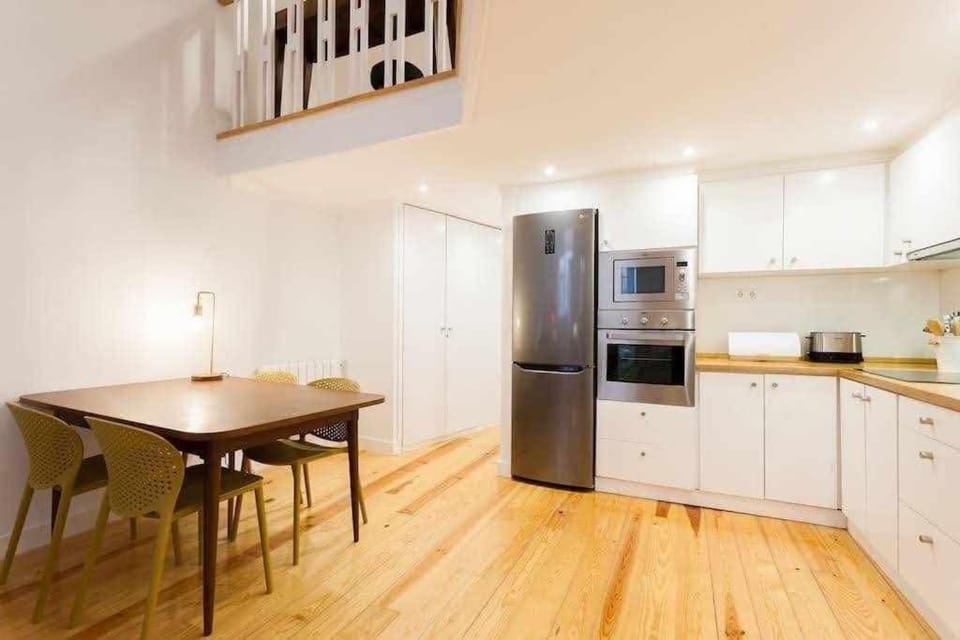 Kitchen or kitchenette, Dining area, dishwasher, minibar, pet friendly, stove, toaster