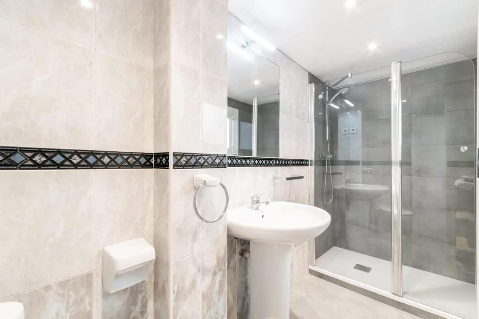 Charming central gem in Poble Sec House in Barcelona