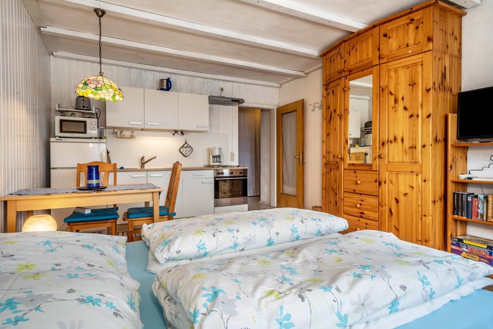 Property building, Living room, Bedroom