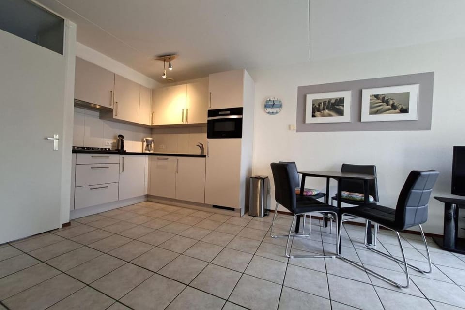 Kitchen or kitchenette, kitchen, kitchen