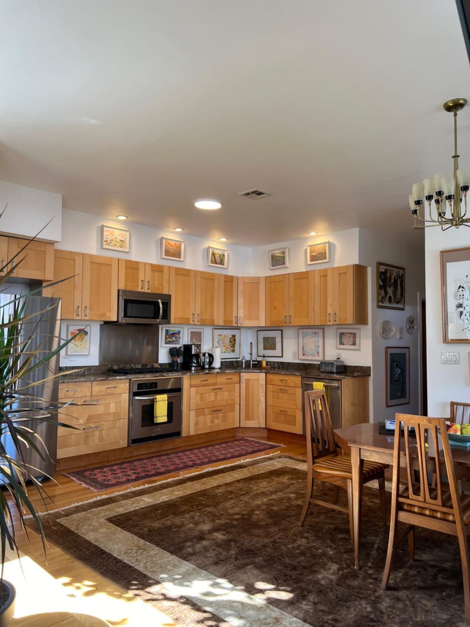 Kitchen or kitchenette, Dining area, dishwasher, minibar, pet friendly, stove, toaster