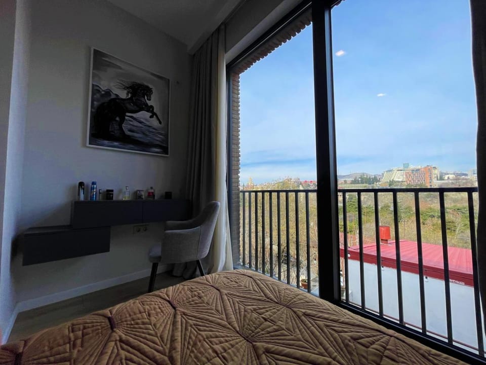 Bed, View (from property/room), Balcony/Terrace, Bedroom