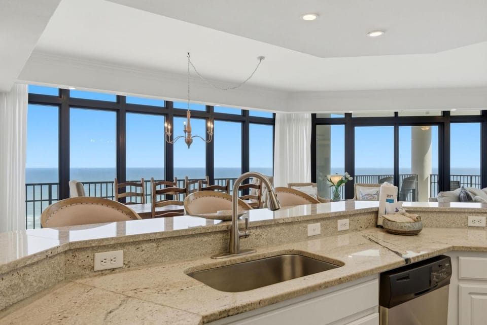 The Oasis at Orange Beach 1611 (Phoenix West II) House in Orange Beach