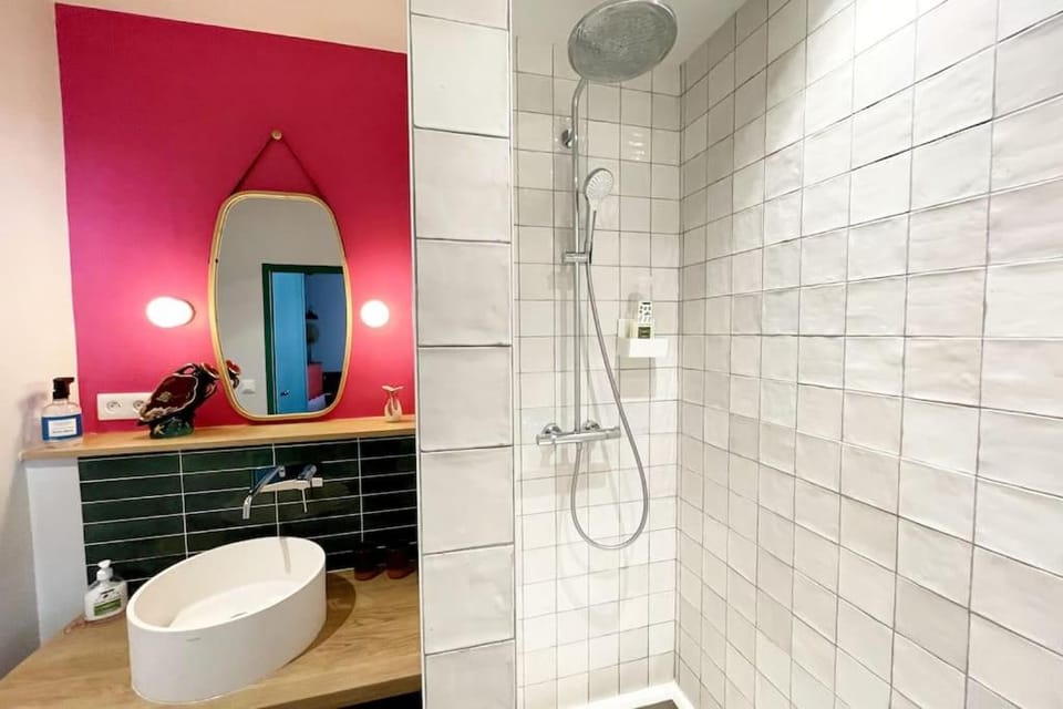 Shower, Toilet, Bathroom