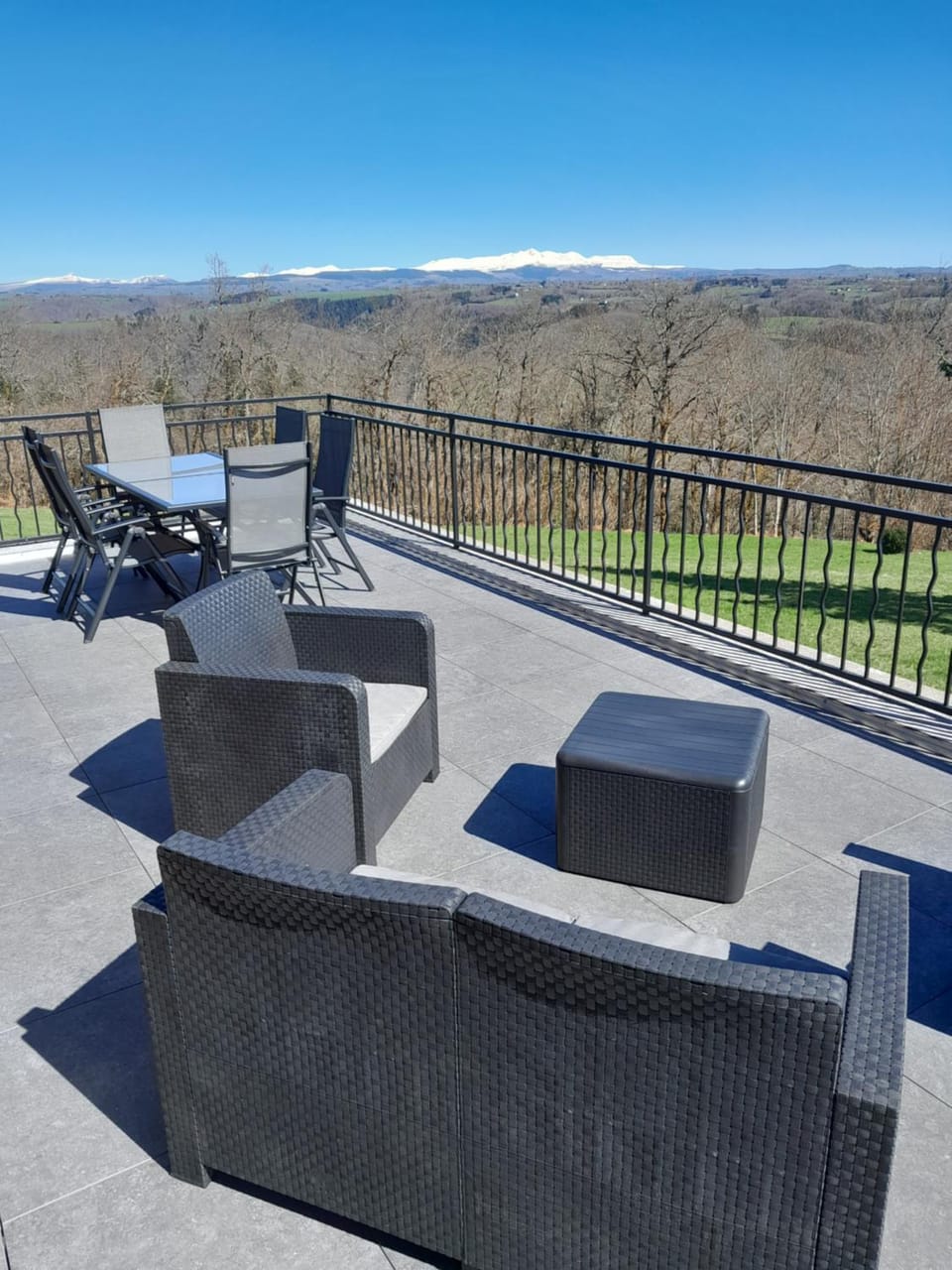 View (from property/room), Balcony/Terrace
