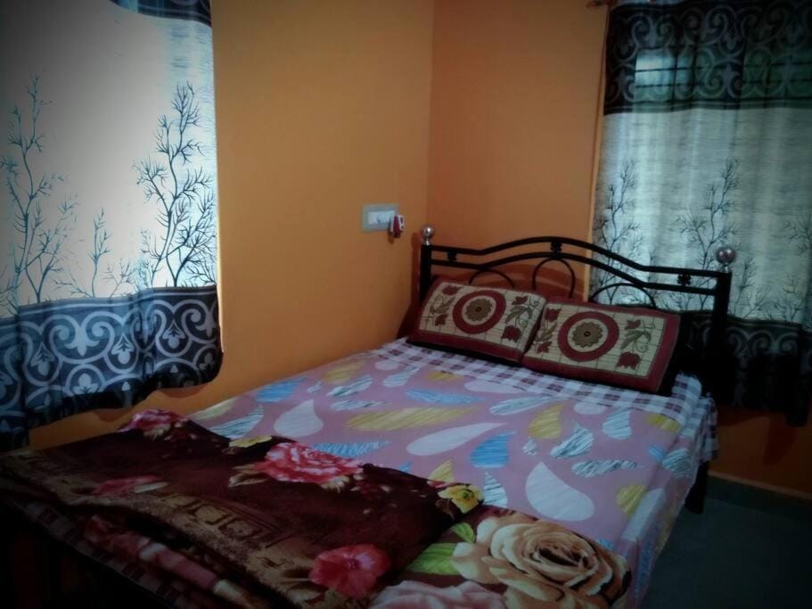 Kamanabillu Homestay, For jog falls travellers House in Karnataka