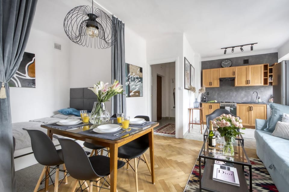 TV and multimedia, Kitchen or kitchenette, Living room, Seating area, Dining area, pet friendly, stove