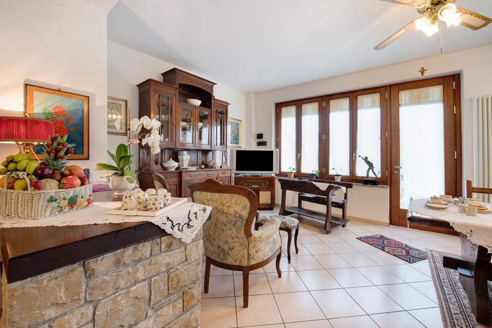 Property building, Living room