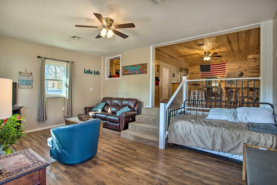 Kingston Getaway < 2 Mi to Lake Texoma! House in Lake Texoma