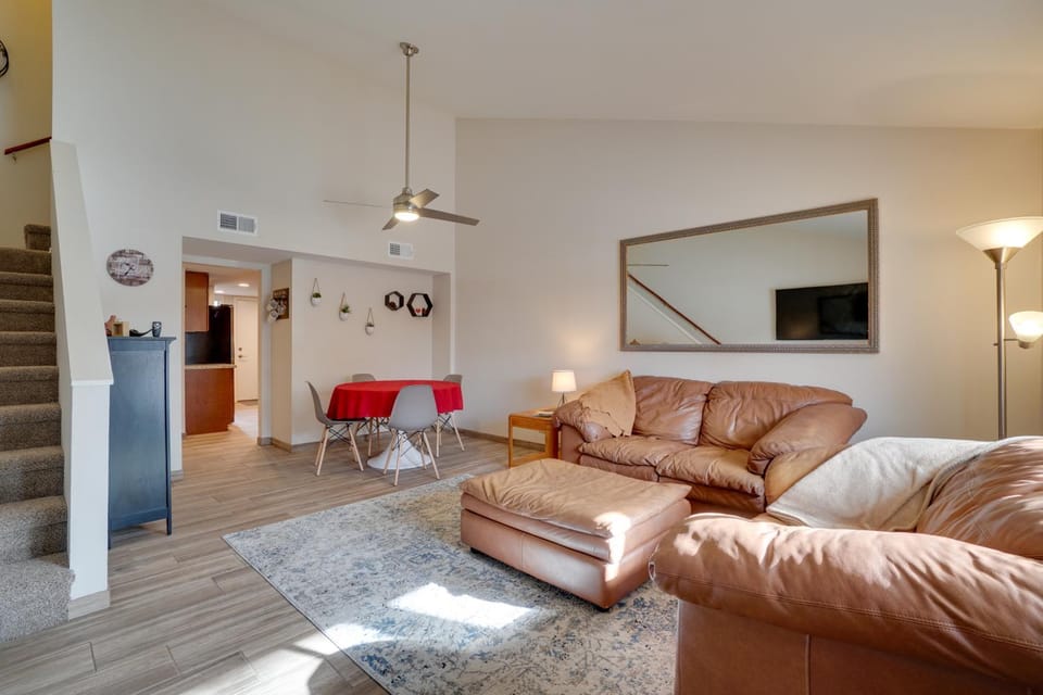 Flagstaff Townhome w/ Grill ~ 3 Mi to Downtown! House in Flagstaff