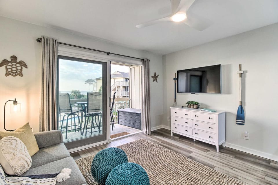 Hilton Head Island Gem w/ Ocean & Pool Views! House in Coligny Beach