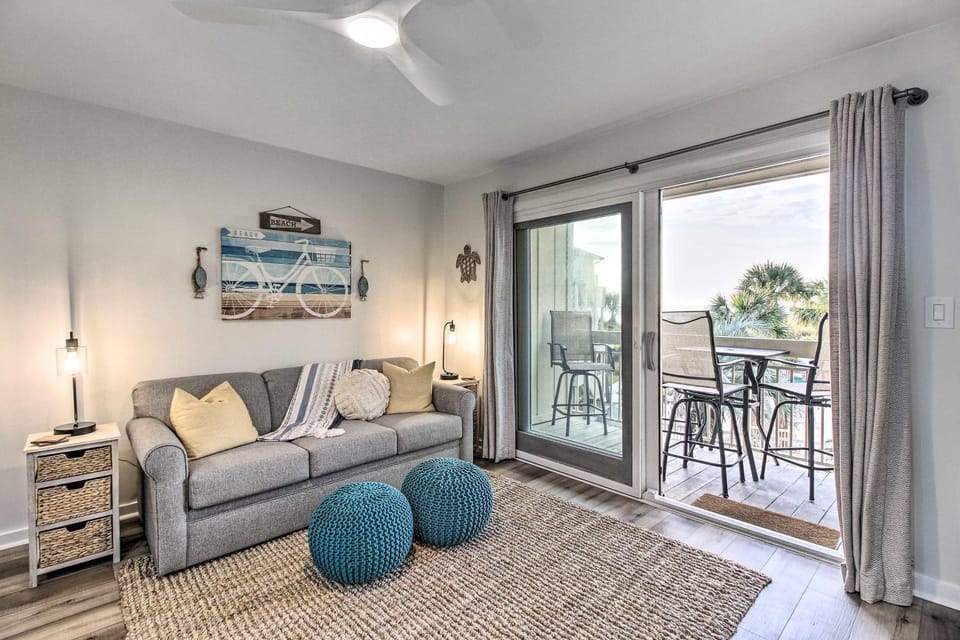 Hilton Head Island Gem w/ Ocean & Pool Views! House in Coligny Beach