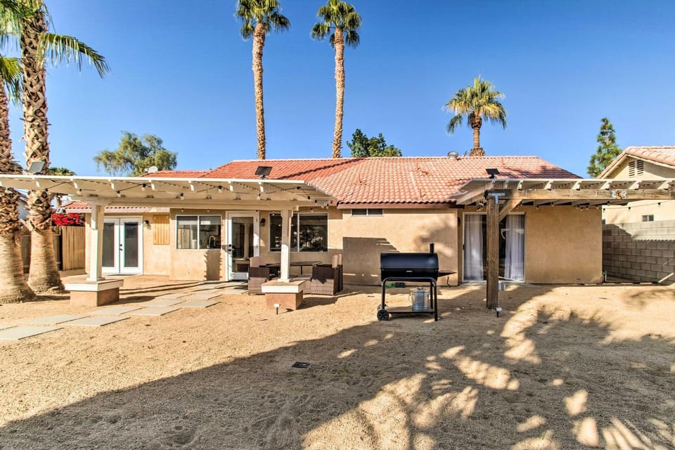 2 Mi to Coachella: Indio Getaway w/ Outdoor Oasis! House in La Quinta