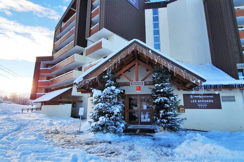 Super studio - Piscine - Parking couvert - Pied des pistes Apartment in Huez