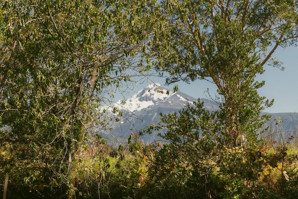 Nearby landmark, Natural landscape, Mountain view