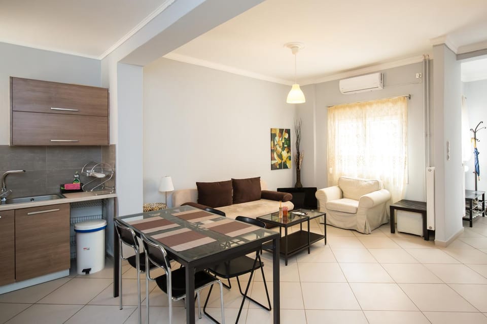 Spacious1 Bedroom Flat In The Heart Of Athens Apartment in Athens