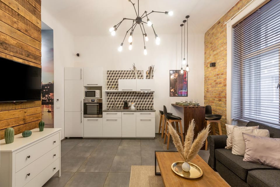 Kitchen or kitchenette, Dining area, pet friendly