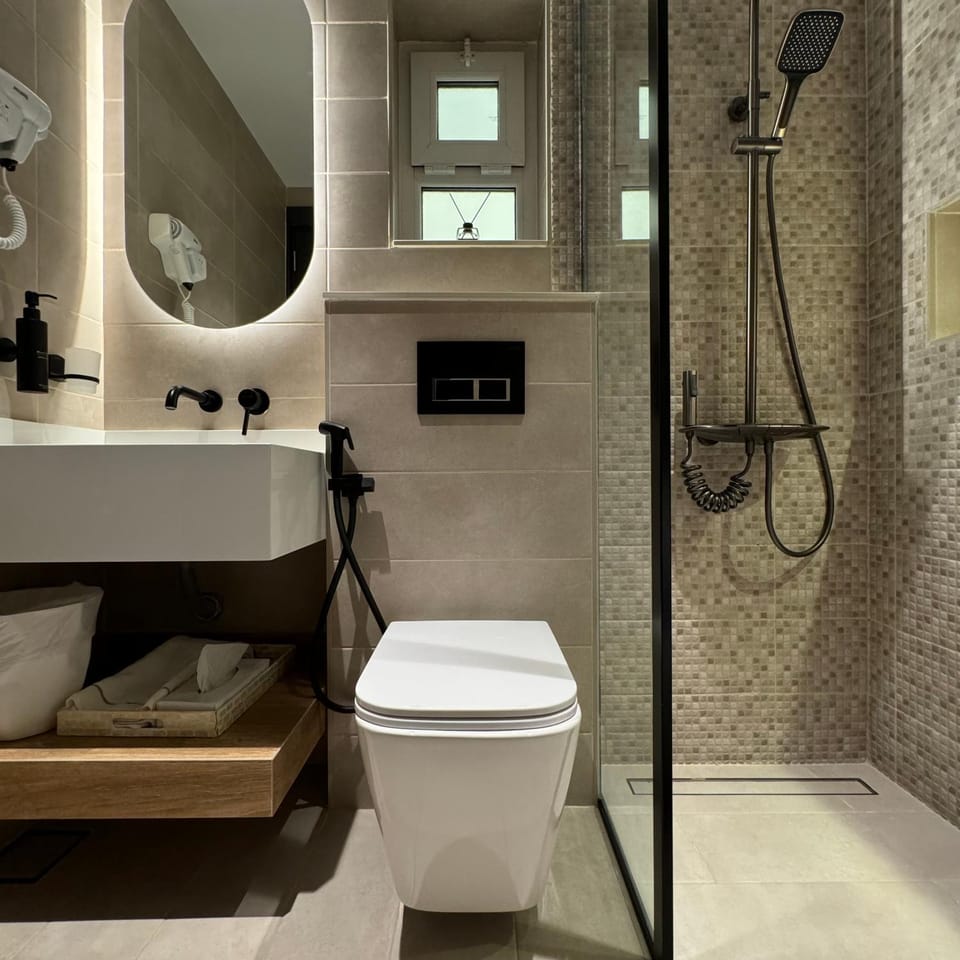 Shower, Toilet, Bathroom