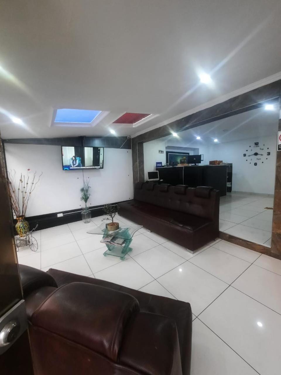Communal lounge/ TV room