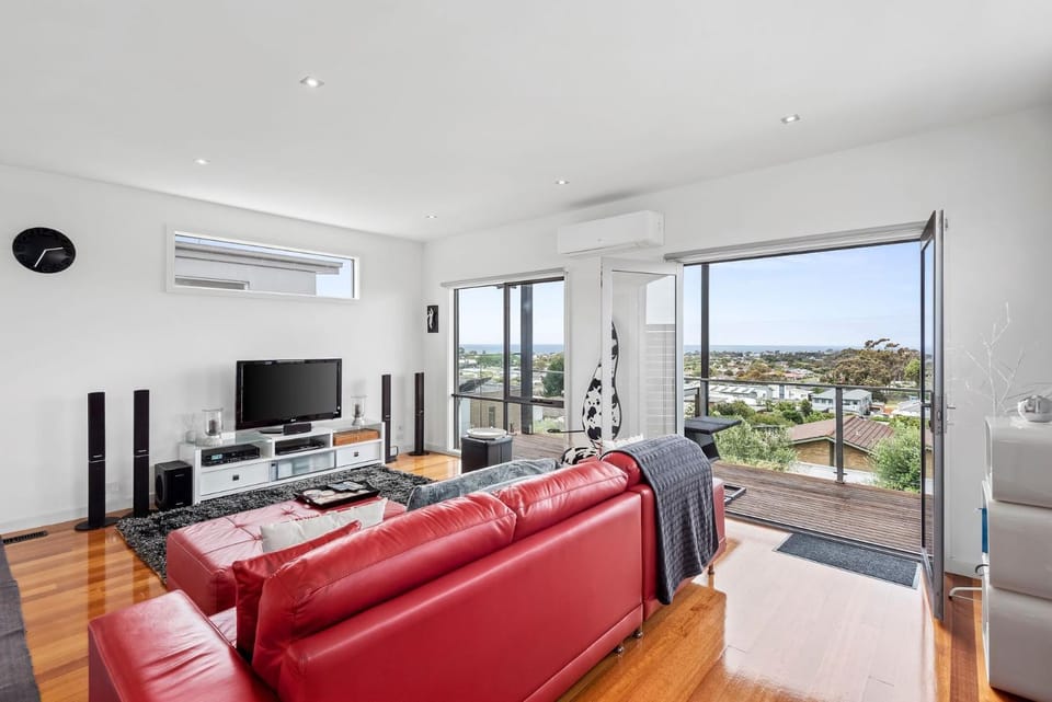 TV and multimedia, Living room, air conditioner