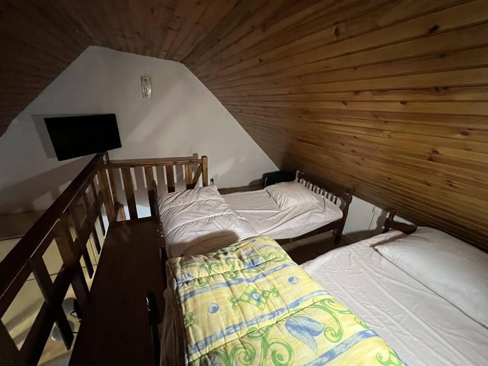 Triplex central aux Angles avec ascenseur, 2 chambres - FR-1-593-82 Apartment in Catalonia